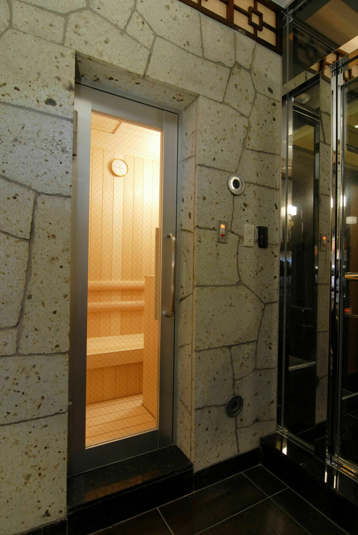 Hotel & Spa J-Mex Shinjuku Kabukicho (Adults Only) Tokió Kültér fotó